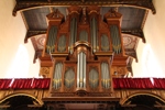 Organ. Click for enlarged photograph
